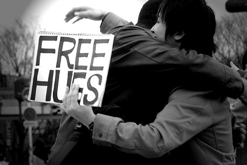 безкоштовні обійми, free hugs